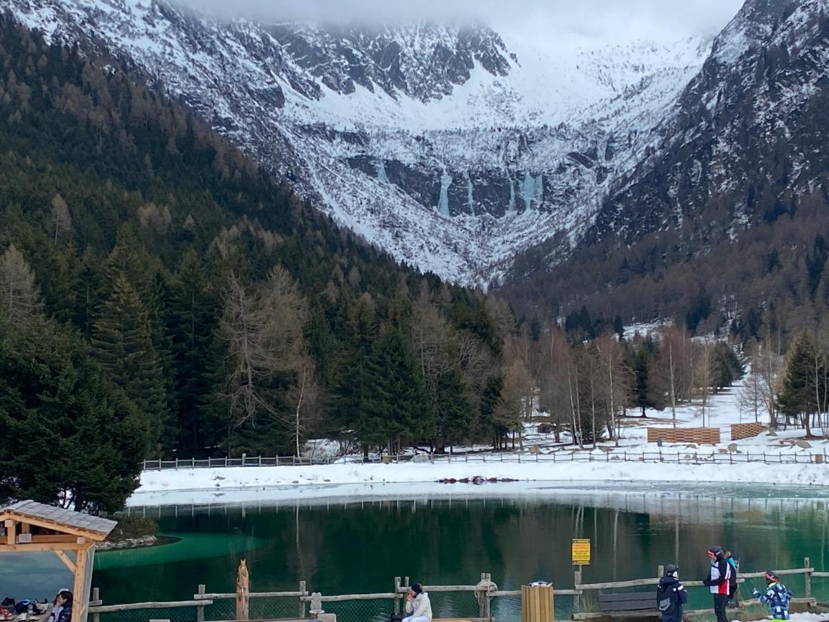 Finestra Sull'Adamello Passo del Tonale Exterior foto